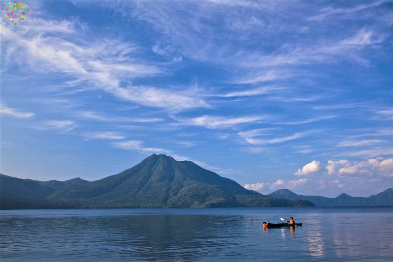 ทะเลสาบชิโคสึ ที่ประเทศญี่ปุ่น ใครที่ชอบภูเขา เดินป่า และชอบทะเลสาบน้ำใสด้วย ต้องลองไปเที่ยวที่นี่ให้ได้